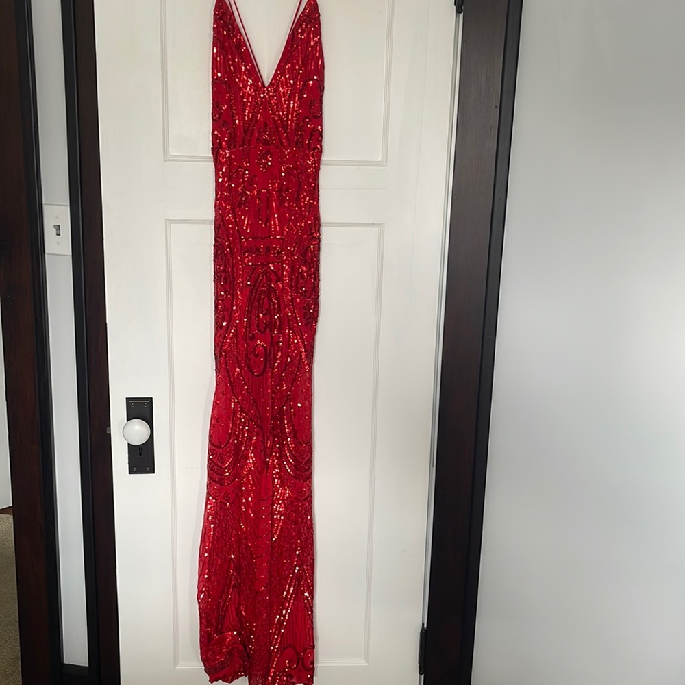 Windsor formal red dress